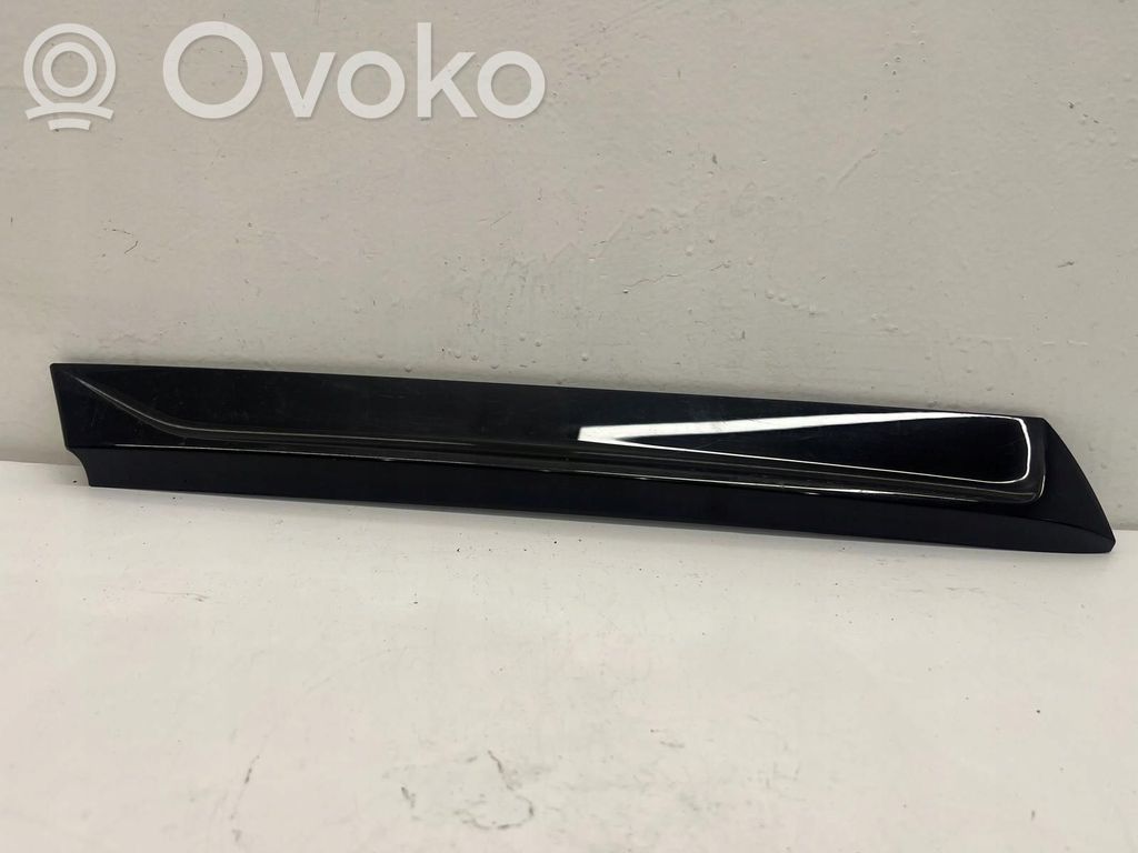 Audi Q7 4M Tailgate trim 