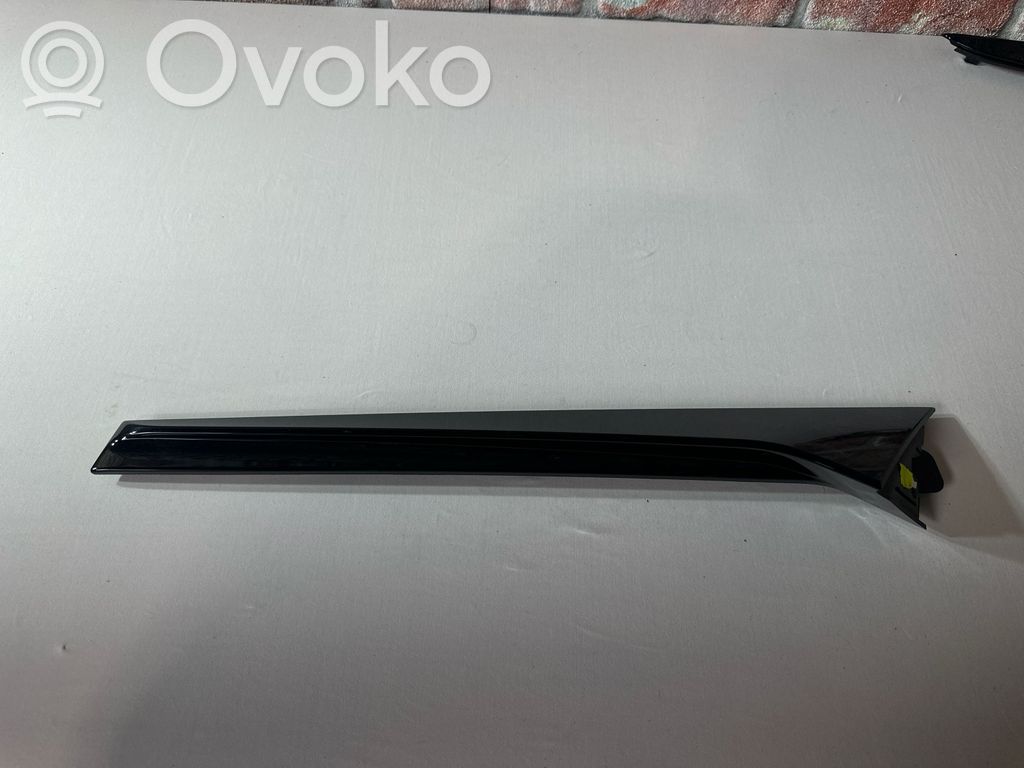 Audi Q8 Tailgate trim 