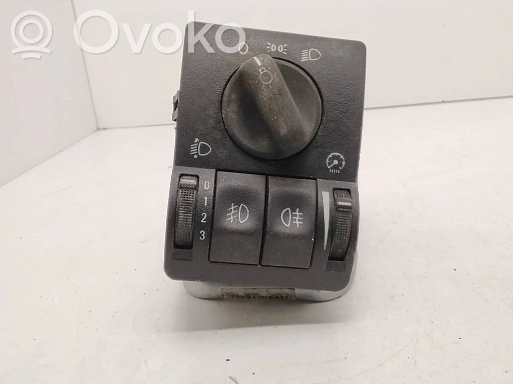 Opel Astra G Light switch 