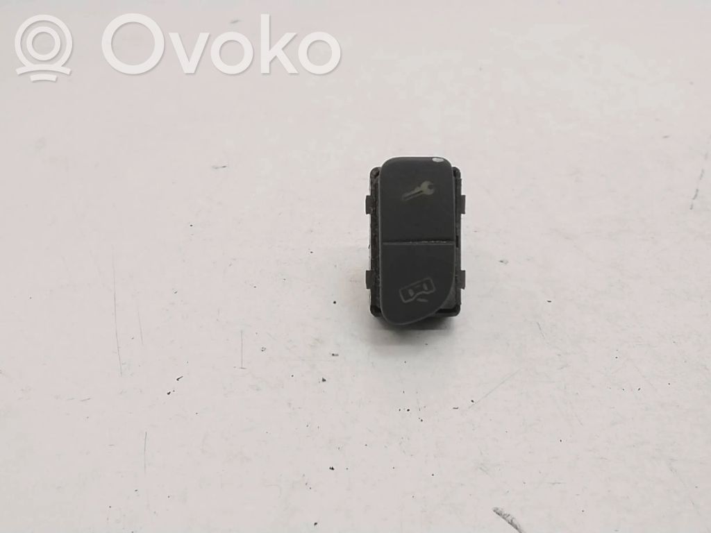Volkswagen Fox Central locking switch button 