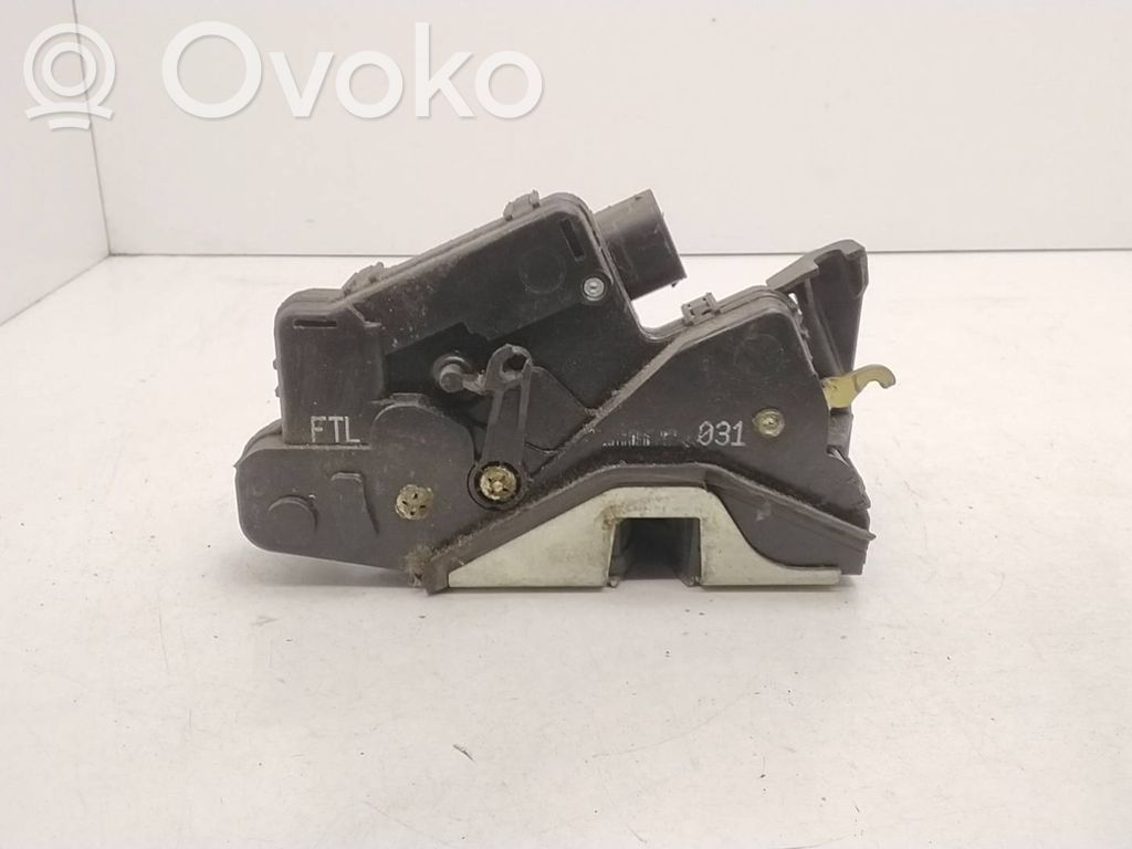 BMW 3 E46 Etuoven lukko 
