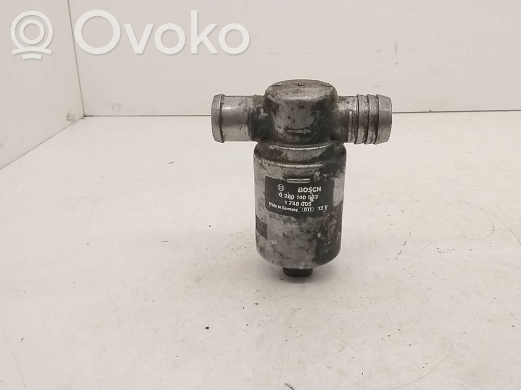 BMW 5 E39 Idle control valve (regulator) 