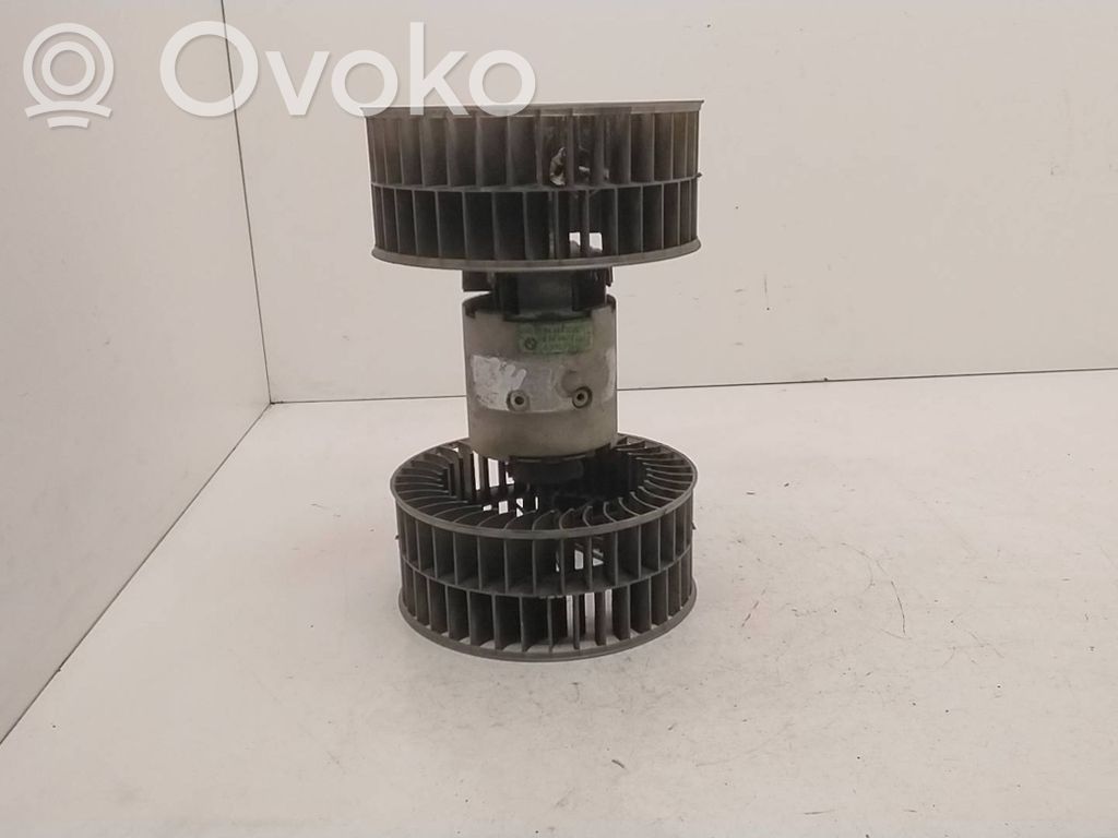 BMW 5 E34 Mazā radiatora ventilators 