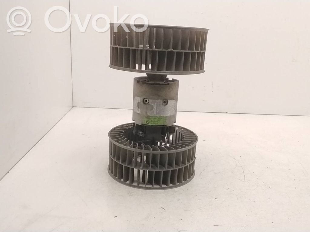 BMW 5 E34 Mazā radiatora ventilators 
