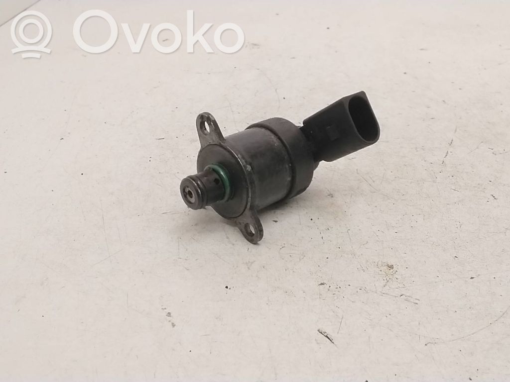 BMW 5 E60 E61 Fuel pressure sensor 