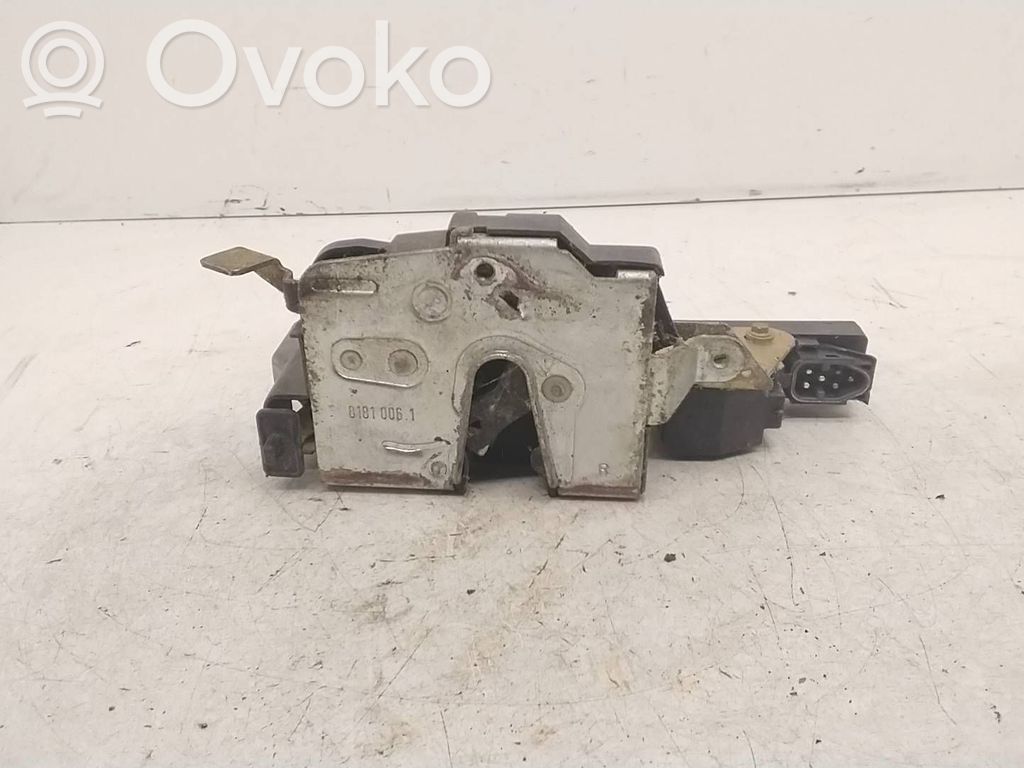 BMW 5 E34 Galinių durų spyna 