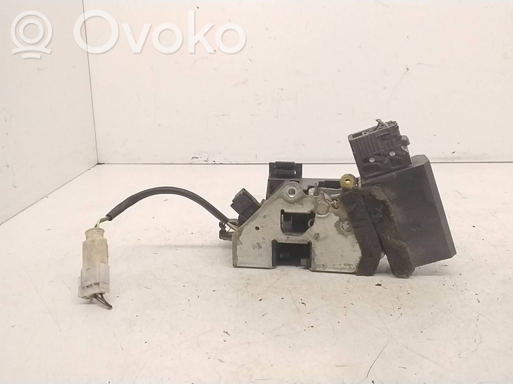 Front door lock   40620751,8352165