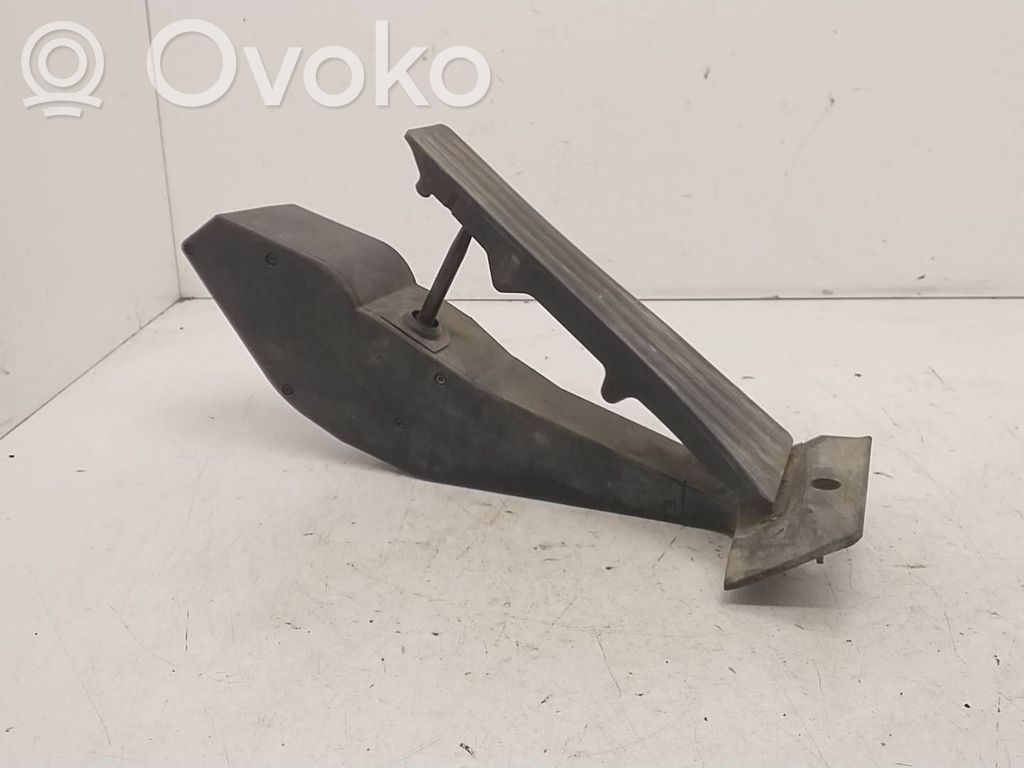 Accelerator throttle pedal   6766931,25916010,100305