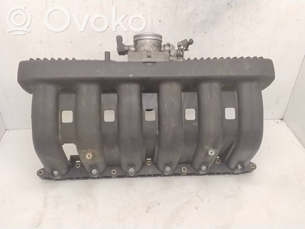 BMW 5 E39 Intake manifold 