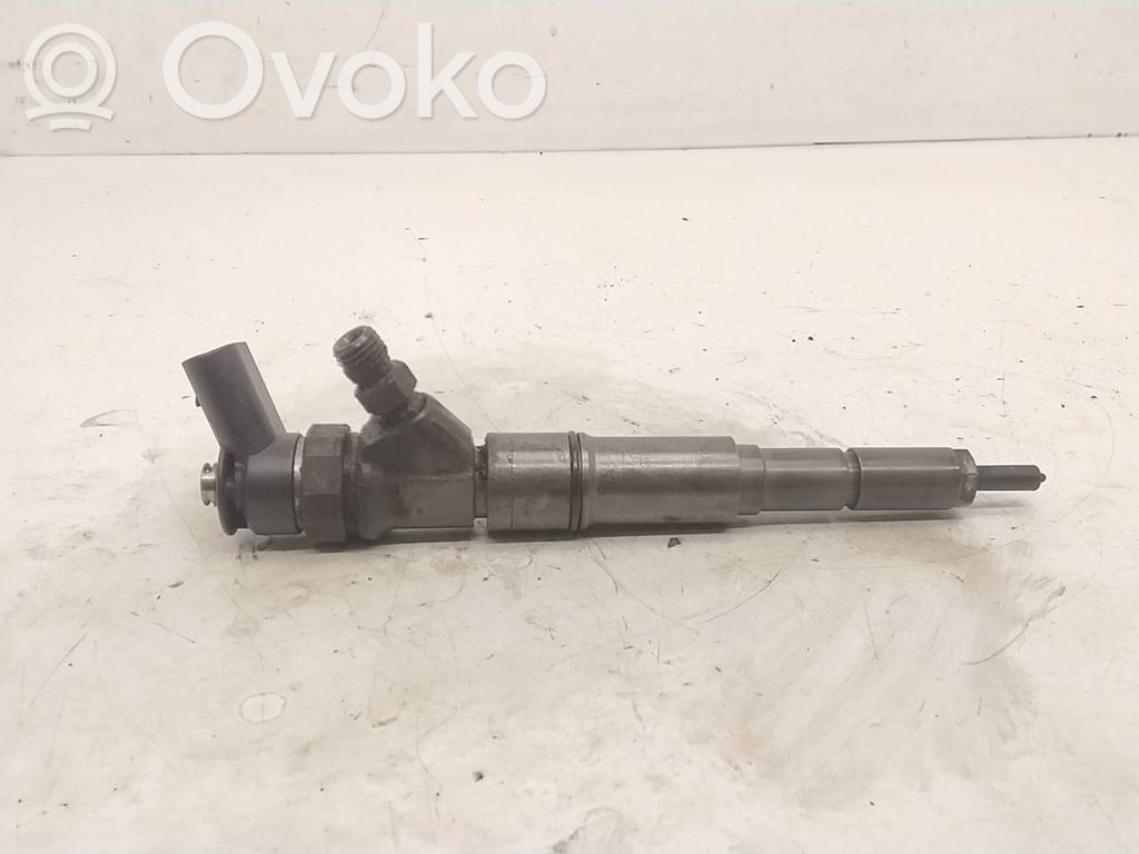 Fuel injector   045110209,7794435
