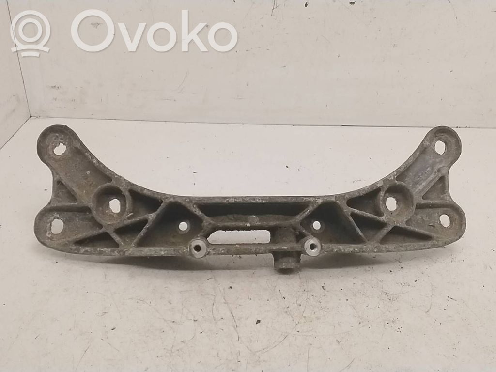 BMW 7 E38 Gearbox mounting bracket 
