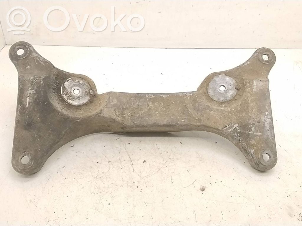 BMW 7 E38 Gearbox mounting bracket 