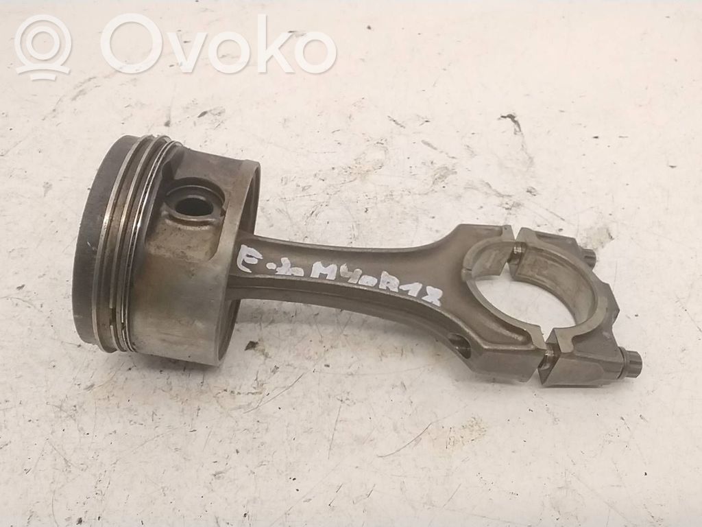 BMW 3 E30 Piston with connecting rod 