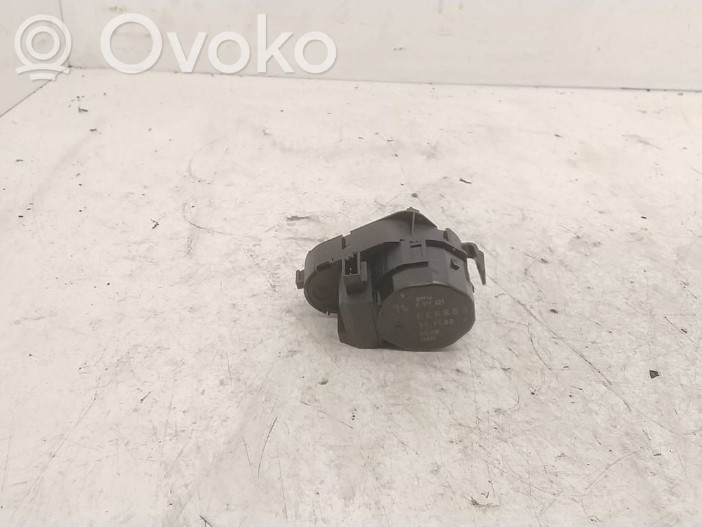 BMW 7 E65 E66 Oro sklendės varikliukas 
