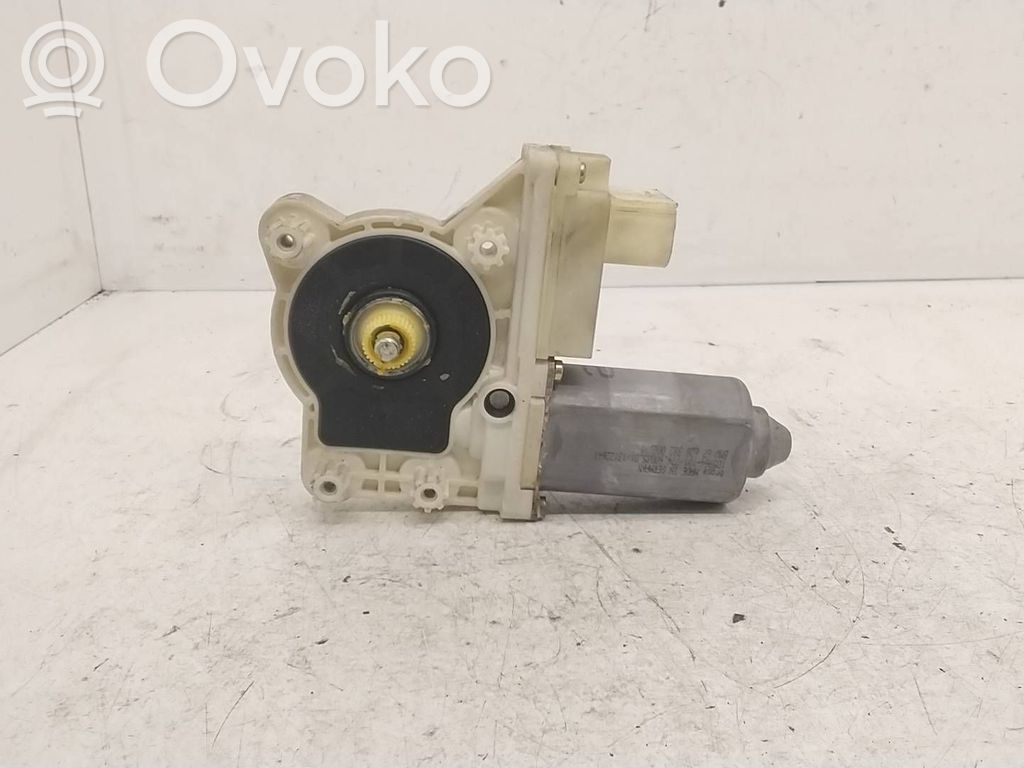 BMW 7 E65 E66 Motor del regulador de la ventanilla de la puerta delantera 