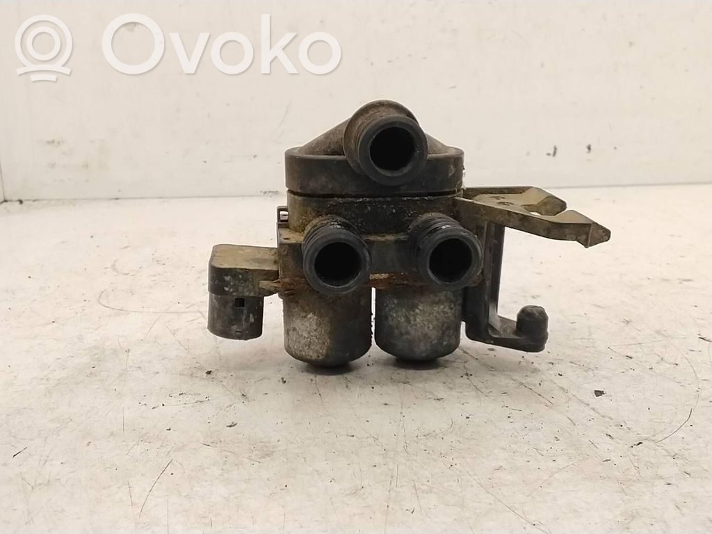 BMW 3 E36 Apsildes radiatora vārsts (-i) 