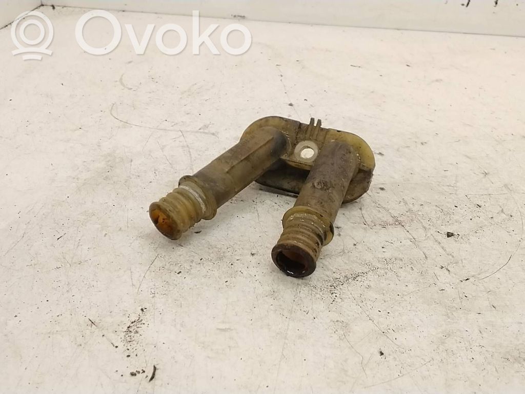 BMW 3 E36 Polttoaineputken letku 