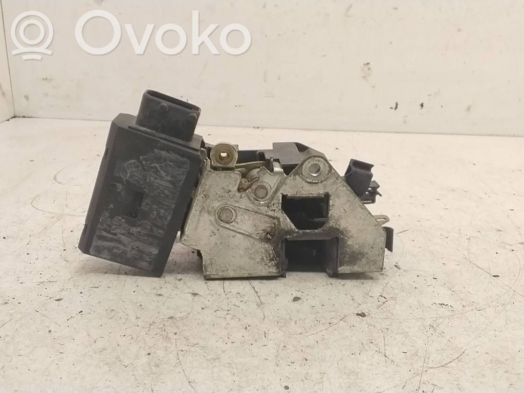 Front door lock   1387606