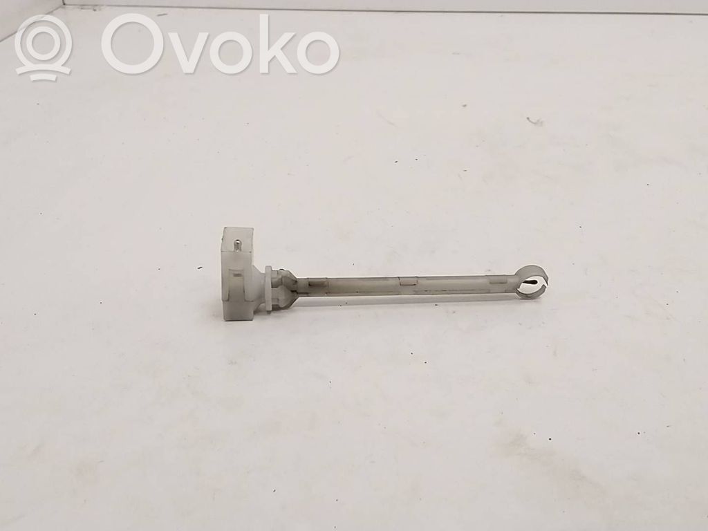 Interior temperature sensor   1374242