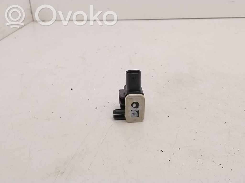 BMW 1 F20 F21 Gaisa spilvenu trieciensensors 