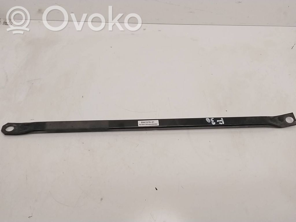 BMW 3 F30 F35 F31 Altra parte del vano motore 