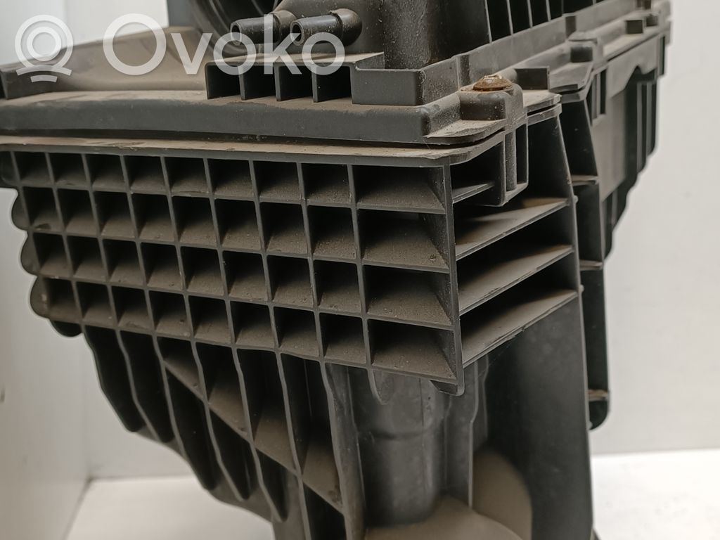 Oro filtro dėžė   9683955980