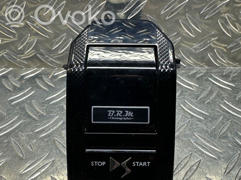 Kello   9826888580,503480110011,555480111200