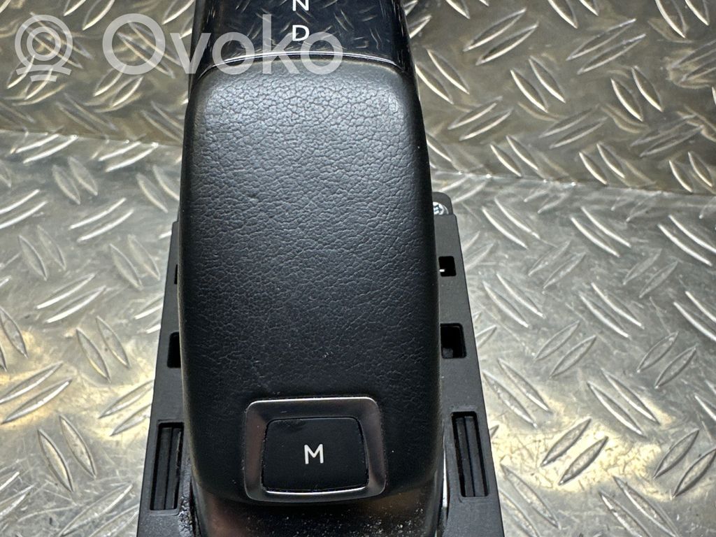 DS Automobiles 7 Crossback Wybierak biegów 