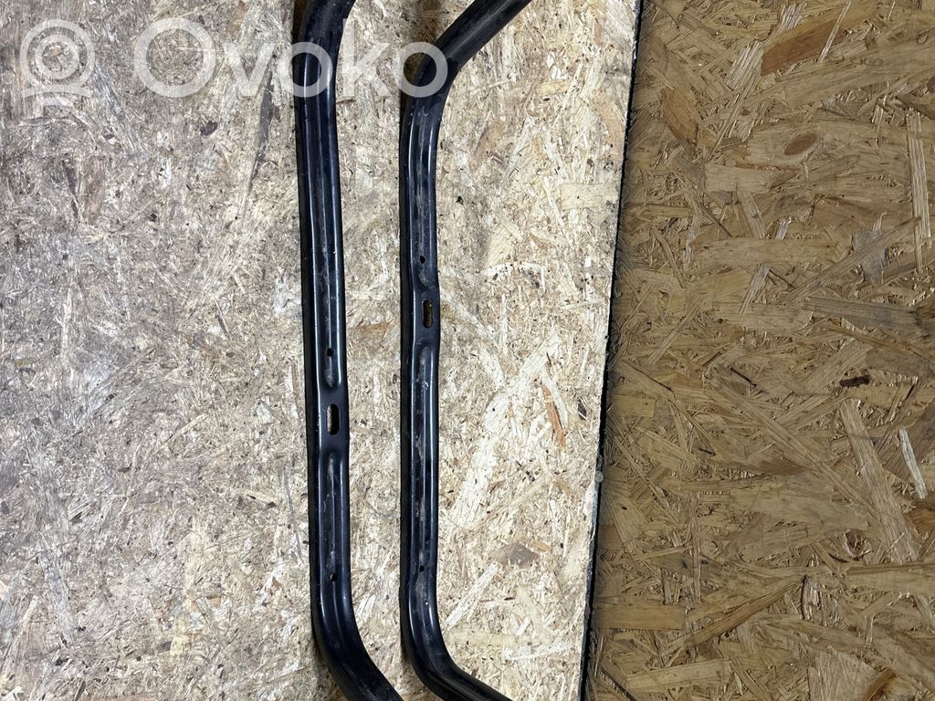 Peugeot Expert Polttoainesäiliön kannake 