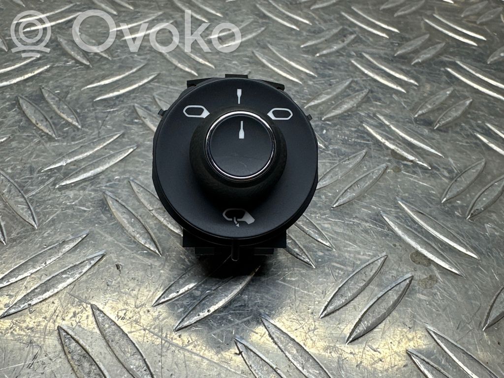 Citroen C3 Wing mirror switch 