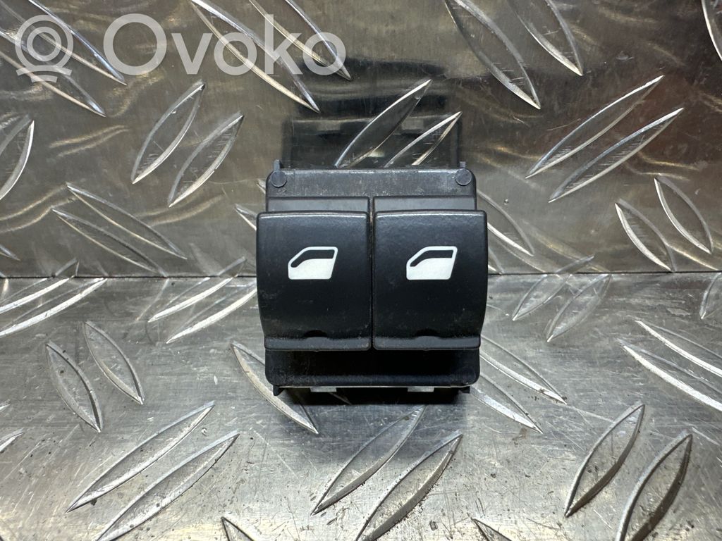 Citroen C4 Cactus Electric window control switch 