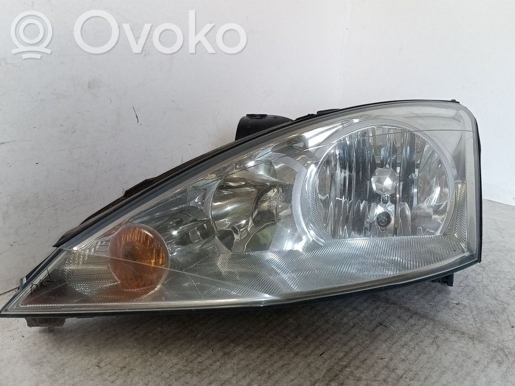 Ford Focus Headlight/headlamp 