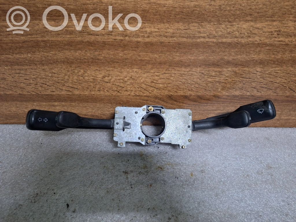 Audi 80 90 S2 B4 Leva/interruttore dell’indicatore di direzione e tergicristallo 