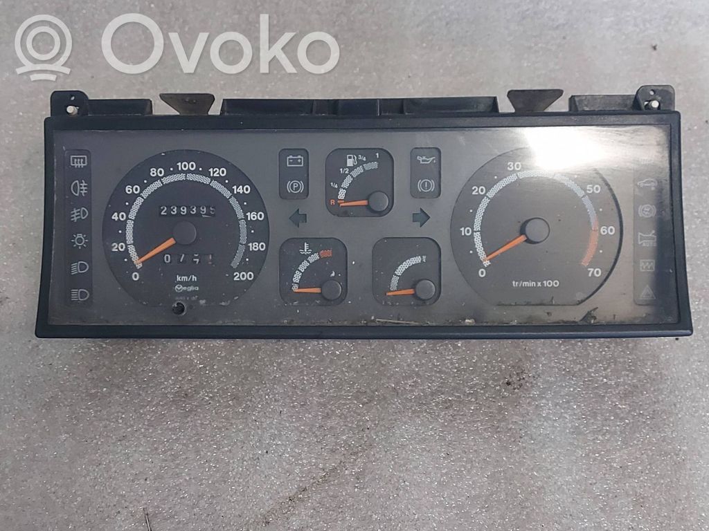 Renault Espace II Speedometer (instrument cluster) 