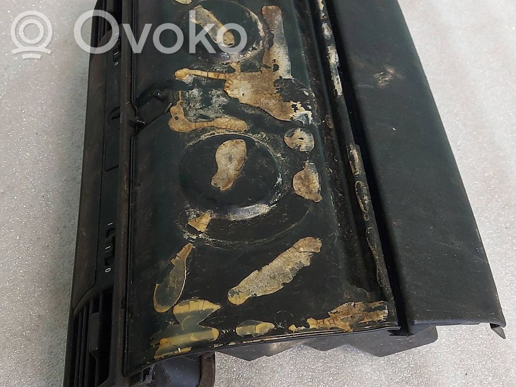 BMW 3 E36 Daiktadėžė 