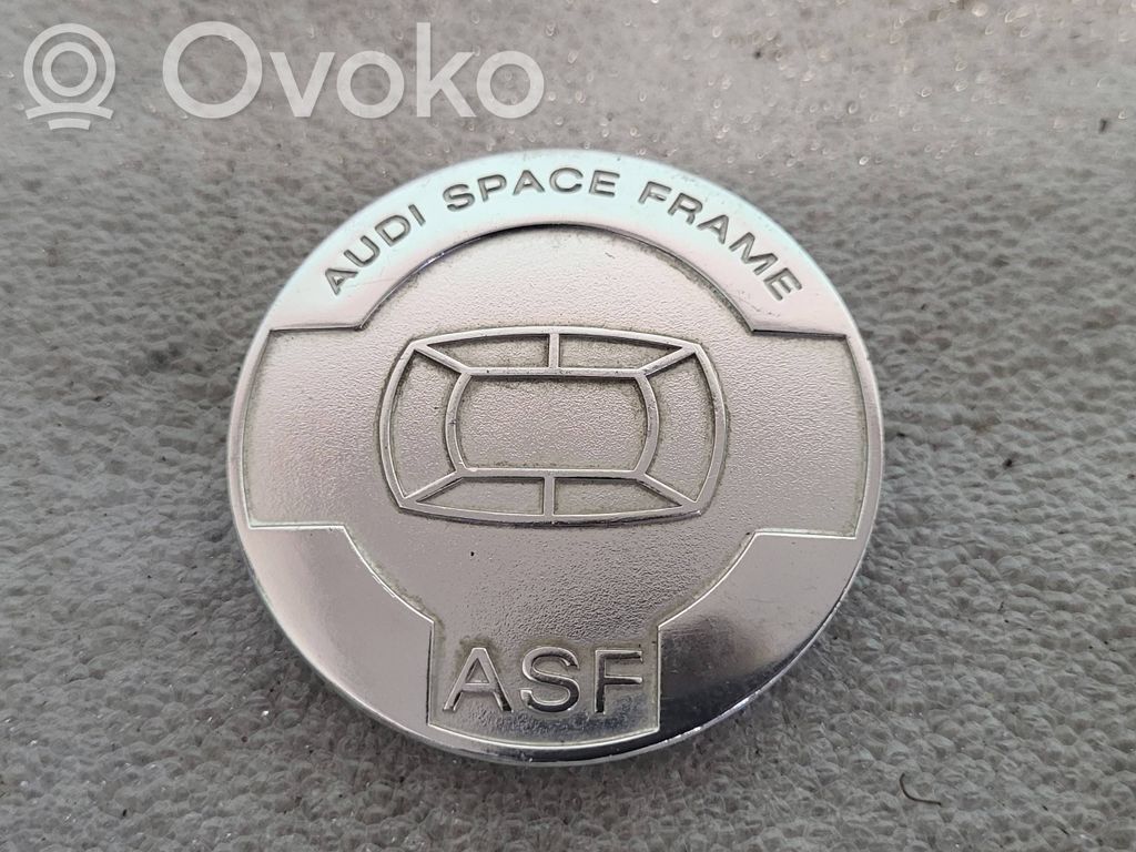 Audi A8 S8 D3 4E Gamintojo ženkliukas 