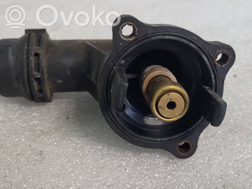 BMW 3 E46 Termostatas/ termostato korpusas 