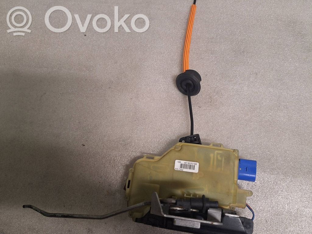Priekšpusē slēdzene   4E1837016B,PA66302G
