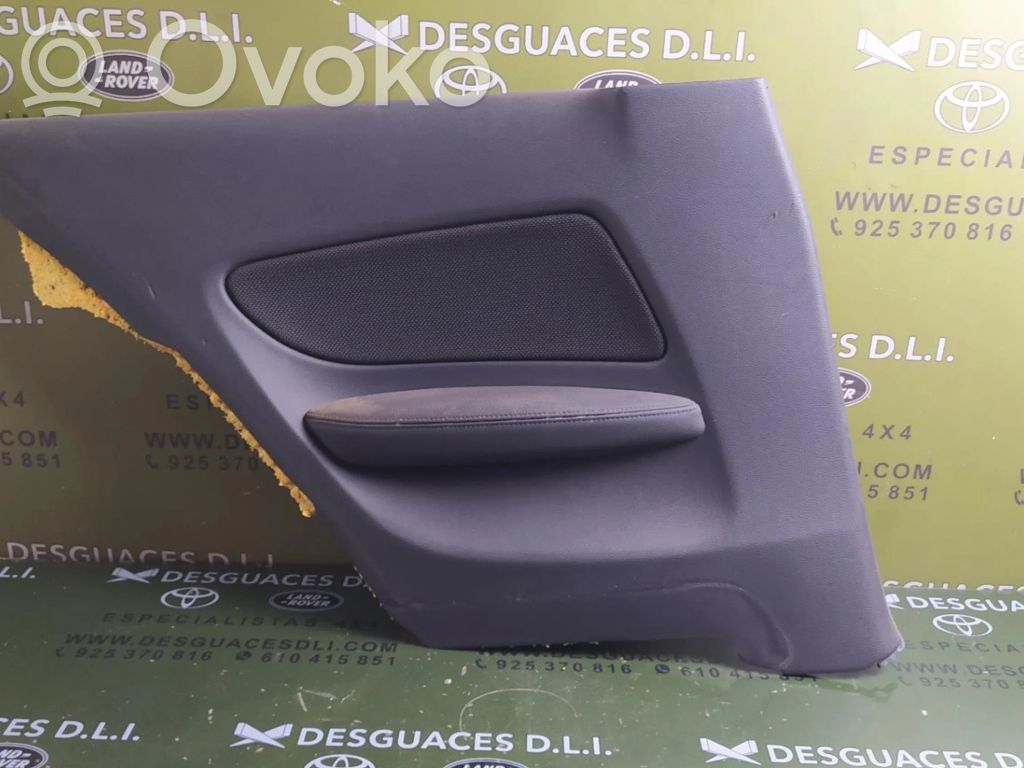 BMW 1 E81 E87 Takaoven verhoilu 