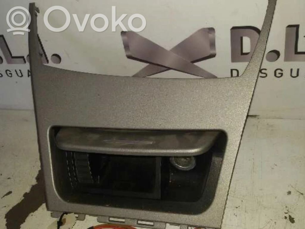 BMW 1 E81 E87 Car ashtray 