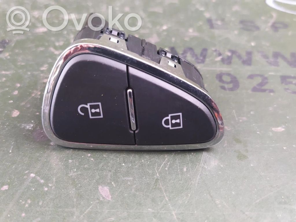 Unidad de control/módulo del motor   10142388