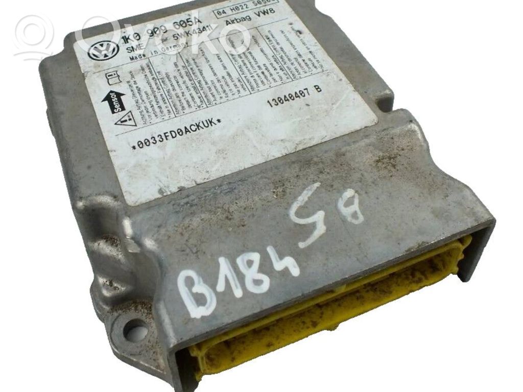Volkswagen Golf V Sterownik / Moduł Airbag 