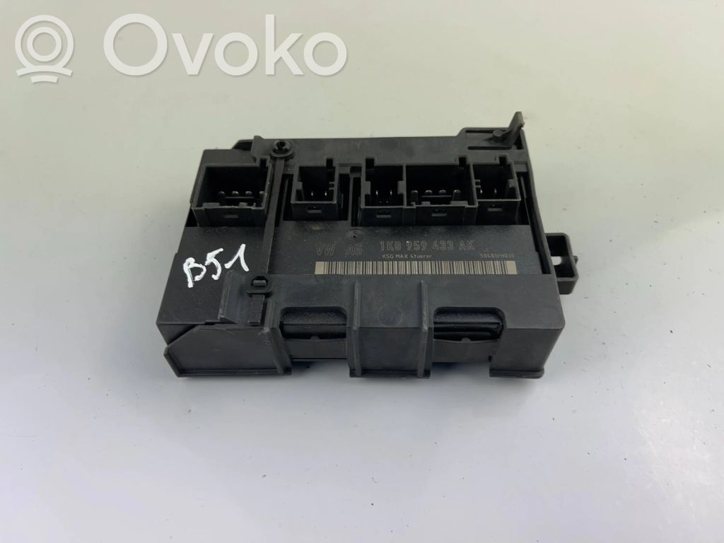 Volkswagen PASSAT B7 Komforto modulis 