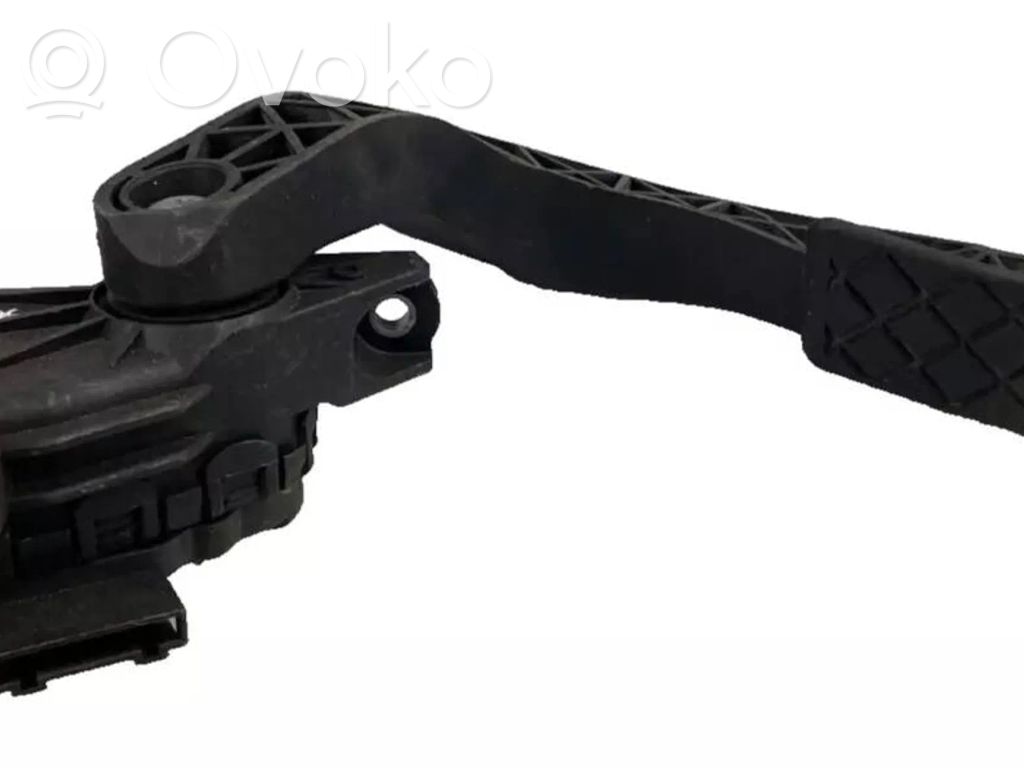 Audi A4 S4 B6 8E 8H Kaasupoljin 