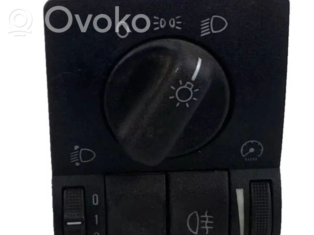 Opel Astra G Light switch 