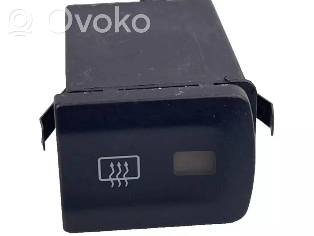 Audi A3 S3 8L Windscreen/window heater switch 