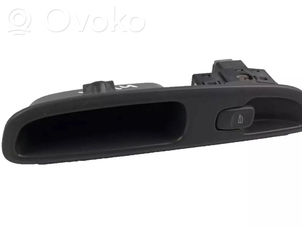 Volvo V70 Electric window control switch 