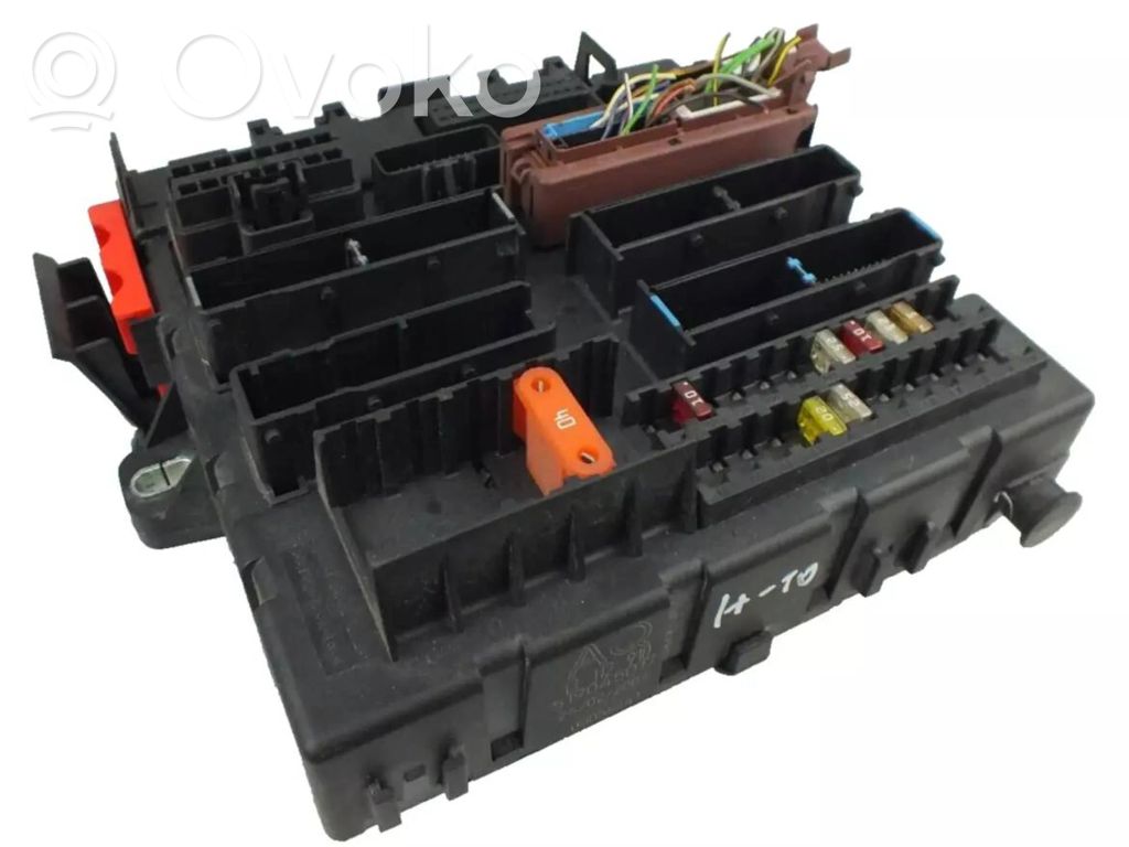 Opel Vectra C Fuse module 