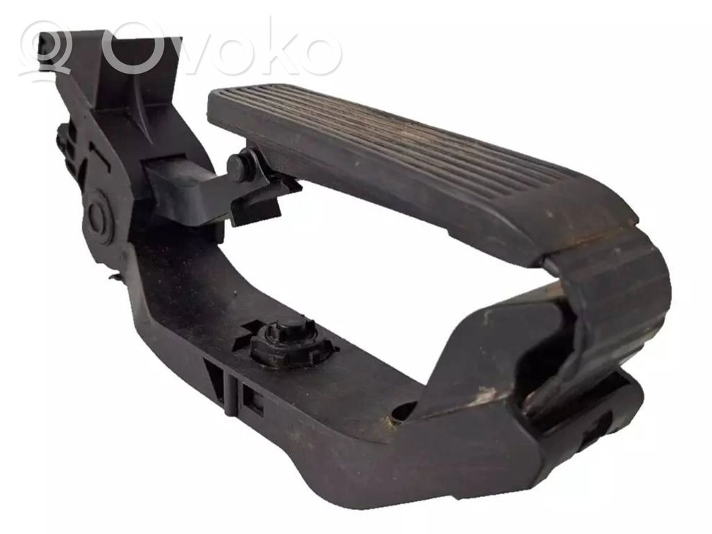 Mercedes-Benz E W211 Accelerator throttle pedal 