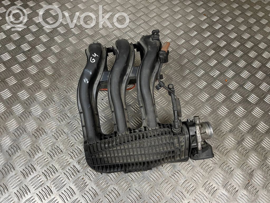 Peugeot 208 I Ieplūdes kolektors 
